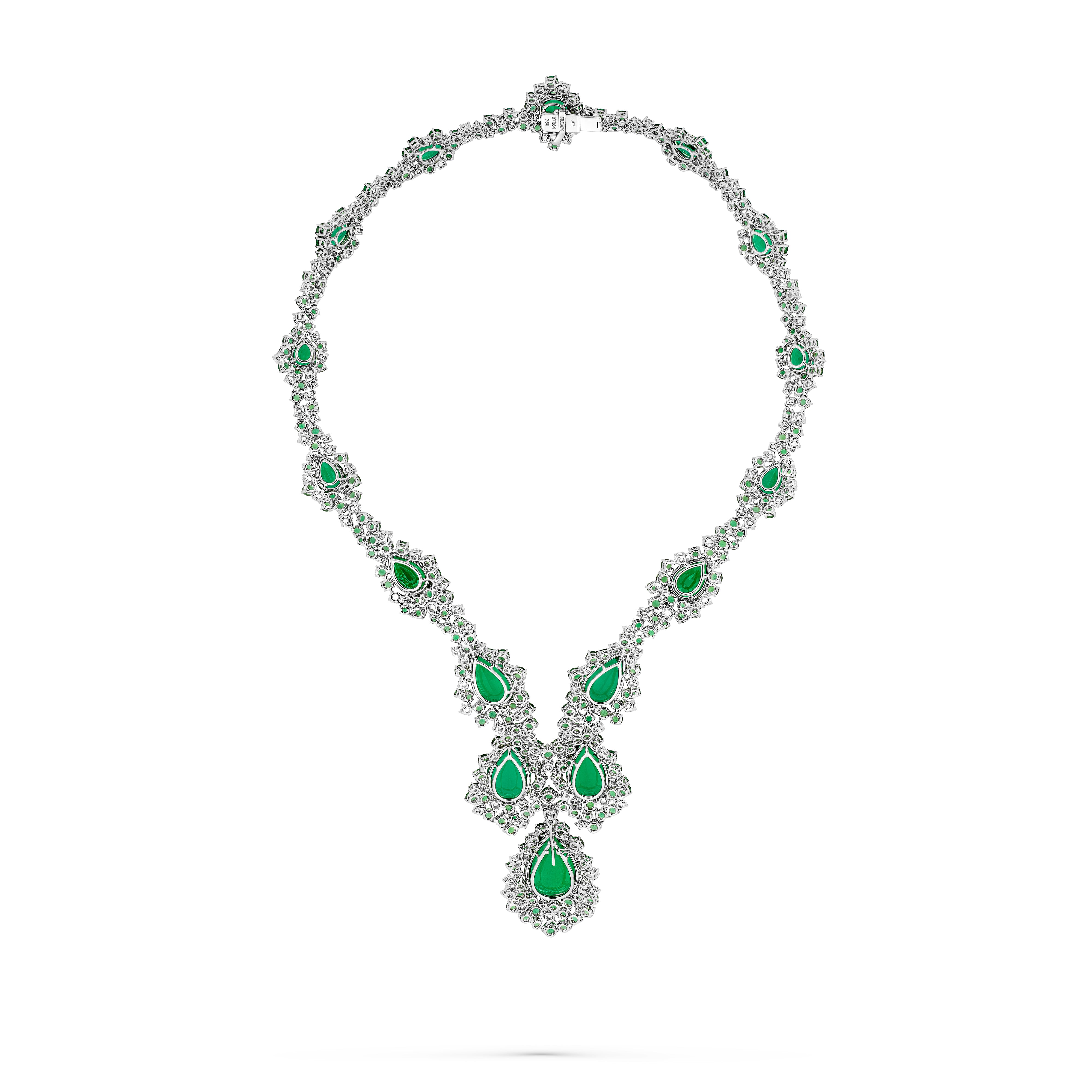 Necklace Green Suite