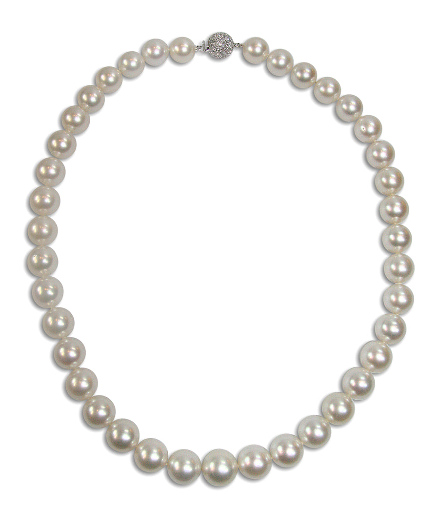Necklace 39 South Sea Pearls